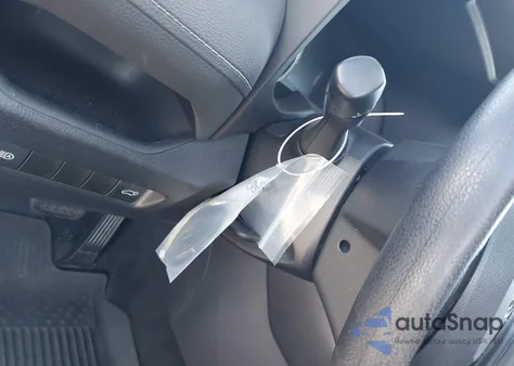 2021 Toyota Rav4 Xle z USA, uszkodzony, nr VIN 2T3W1RFV8MW160434